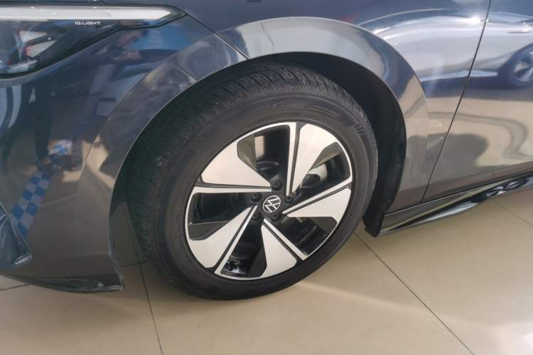 Used Volkswagen ID.7 VIZZION 2024 AIR model
