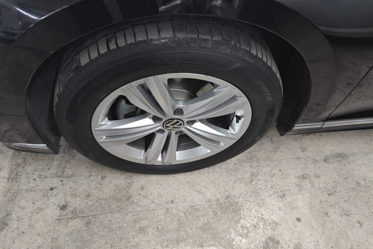 Used Volkswagen Magotan 2025 Zhongxiang Version 280TSI DSG Comfort Edition