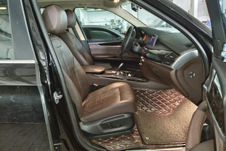 Used BMW X5 2015 xDrive28i
