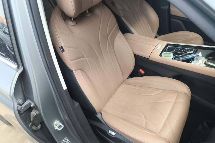 Used Chery Tiggo 8 L 2024 2.0T Two-Wheel Drive Prestige Version 5 Seats