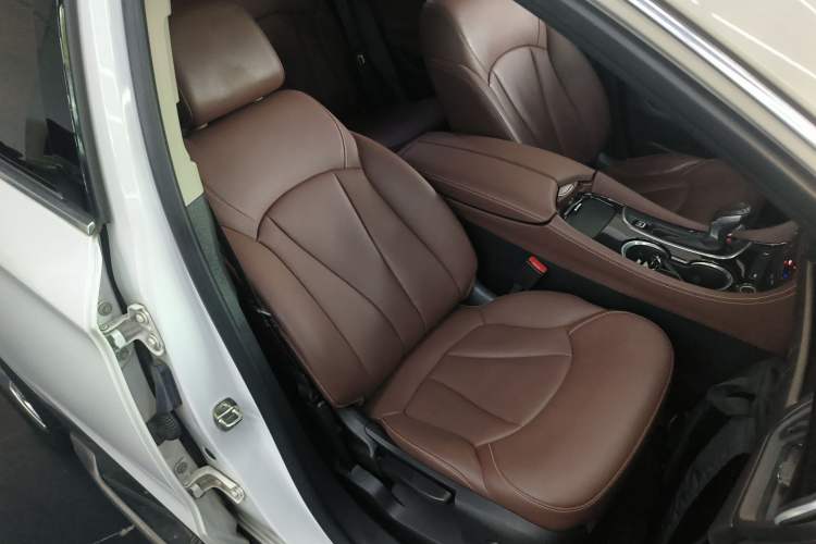 Used Buick Envision 2019 28T 4x4 Elite Version China V Standard Right Front Seat