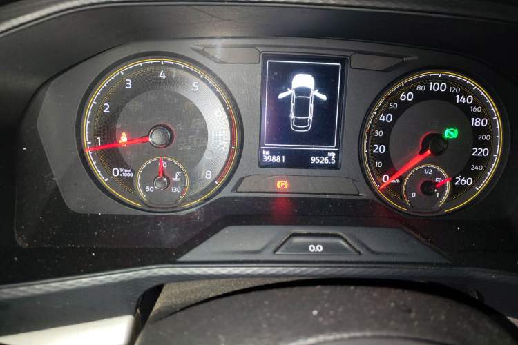 Used Volkswagen Lavida 2022 1.5L Automatic Fashion Edition Odometer Close Up