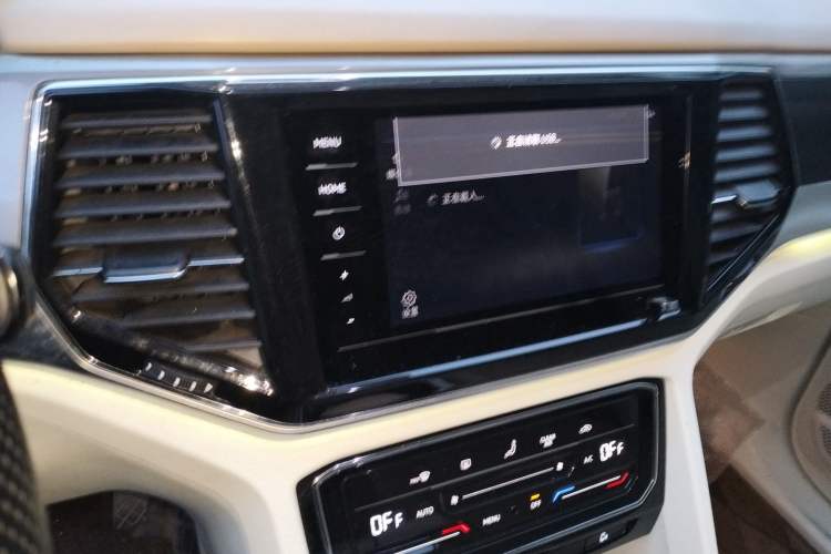 Used Volkswagen Viloran 2020 330TSI Business Edition
