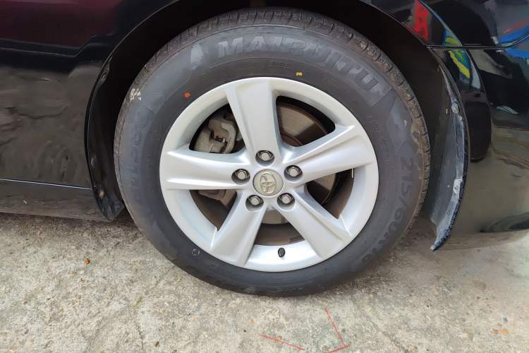 Used Toyota Reiz 2012 2.5V Fengdu Elite Stylish Edition Right Front Wheel Hub