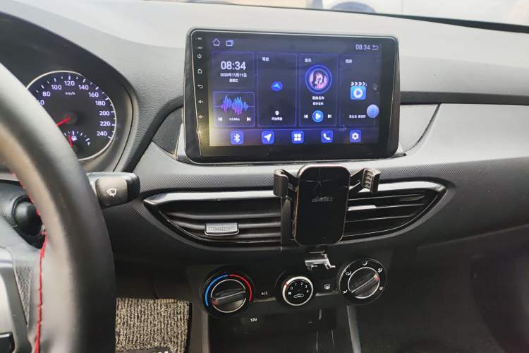 Used Hyundai Celesta 2020 1.6L Automatic GL Enjoyable Edition