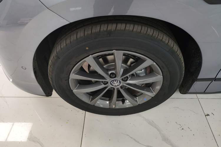 Used BYD Qin L 2025 EV 470KM Leading Edition
