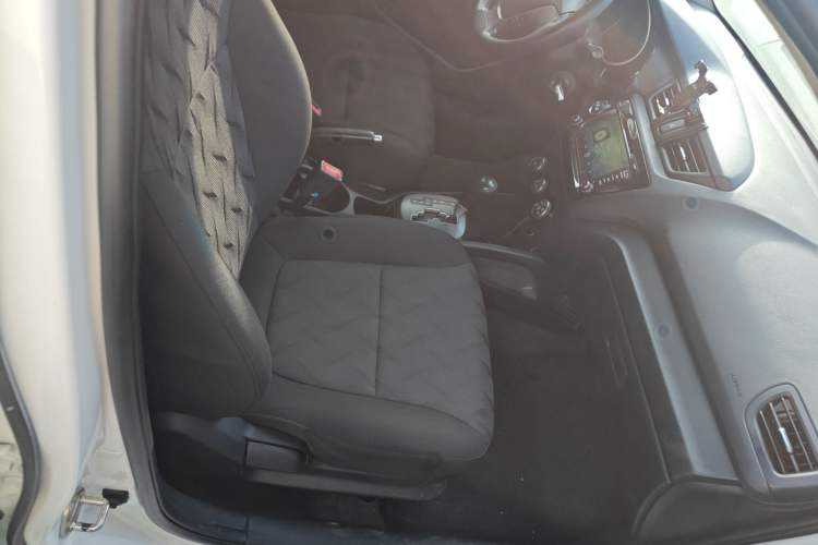 Used Kia K2 2015 Sedan 1.4L Automatic GLS
