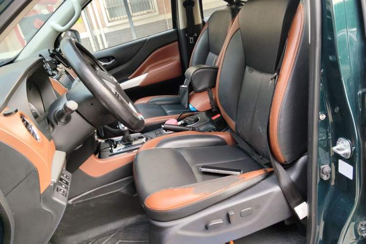 Used Dongfeng Ruichi 6 2020 2.3T Automatic All-Wheel Drive Diesel Flagship Version China VI Standard M9T Left Front Seat