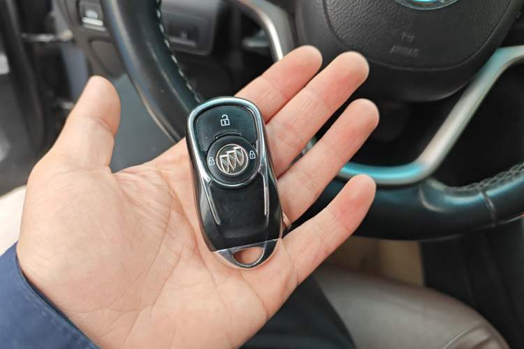 Used Buick GL6 2019 18T 6-Seater Connected Luxury Version China V Standard