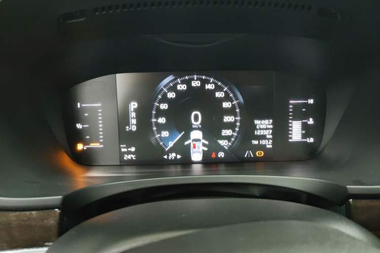 Used Volvo S90 2018 T4 Zhiyuan Edition
