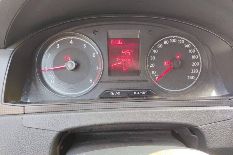 Used Volkswagen Santana 2016 1.6L Manual Fashion Edition Instrument Cluster