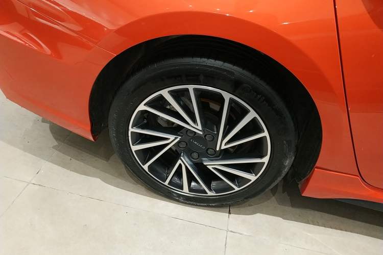 Used Lynk & Co 03 2021 1.5TD DCT JingPlus Right Rear Wheel Hub