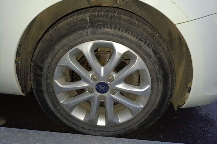 Used Ford Focus 2013 Hatchback Classic 1.8L Automatic Base Model