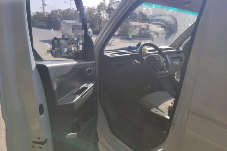 Used Farizon Xingxiang V 2023 V6E Ningde Times 41.86kWh Value Edition
