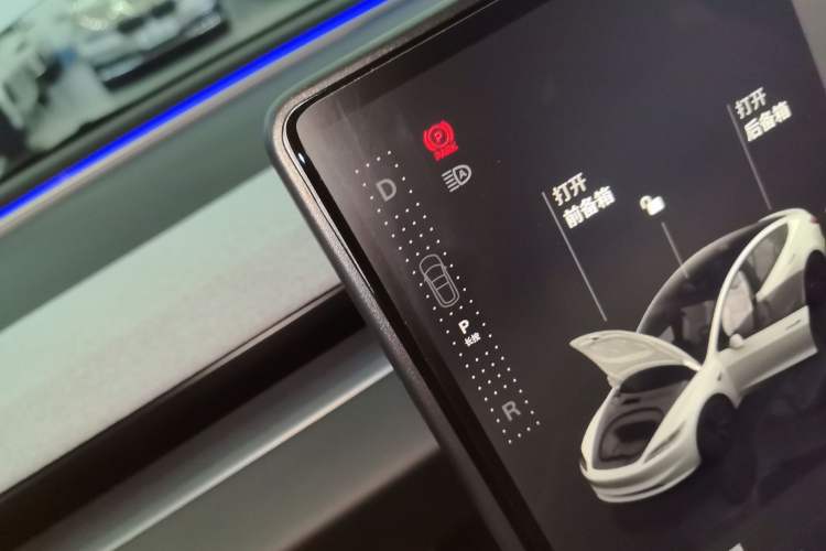 Used Tesla Model 3 2023 Long-Range All-Wheel-Drive Version