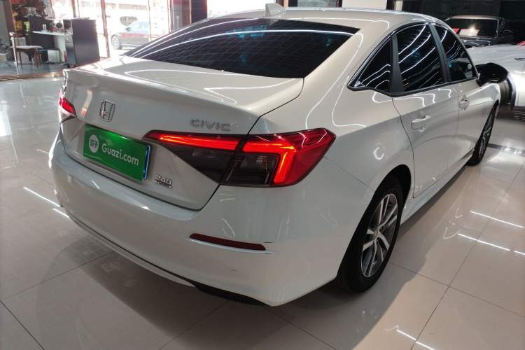 Used Honda Civic 2023 240TURBO CVT Dynamic Edition
