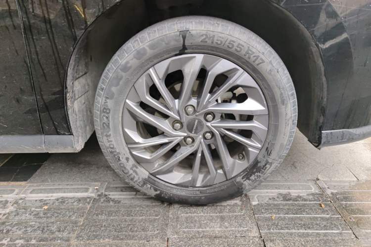 Used SAIC MAXUS G50 2021 PLUS 1.5T Automatic Cruise Version Right Front Wheel Hub