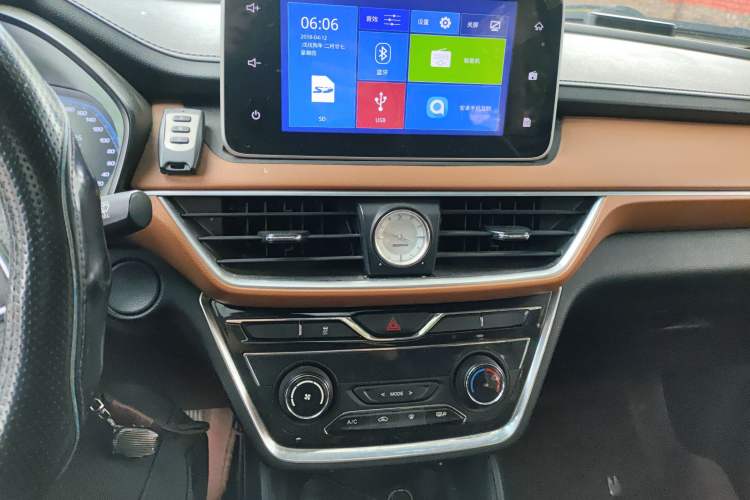 Used Wuling Hongguang S3 2018 1.5T Manual Luxury Model China V Standard