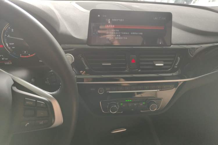 Used BMW 1 Series 2021 120i M Sport Edition Audio And AC Panel