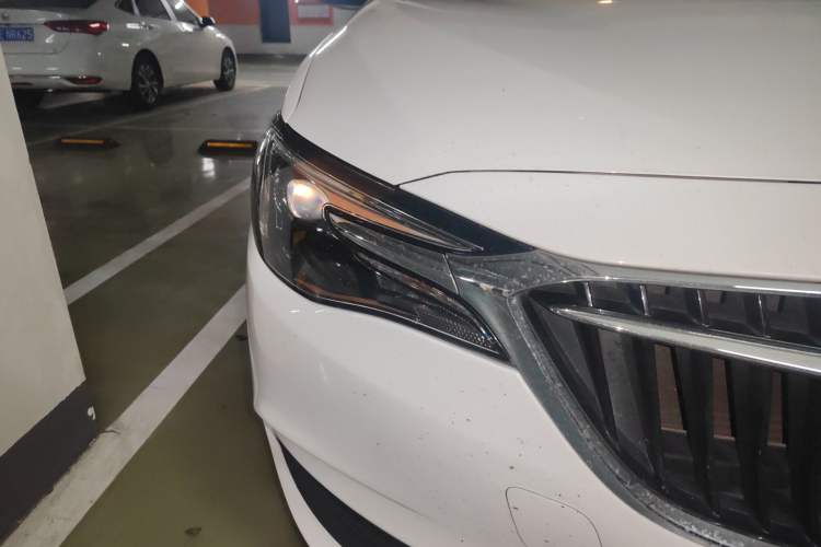 Used Buick GT 2021 Revised Version 1.3T Automatic Mild Hybrid Elite Edition Right Front Headlight