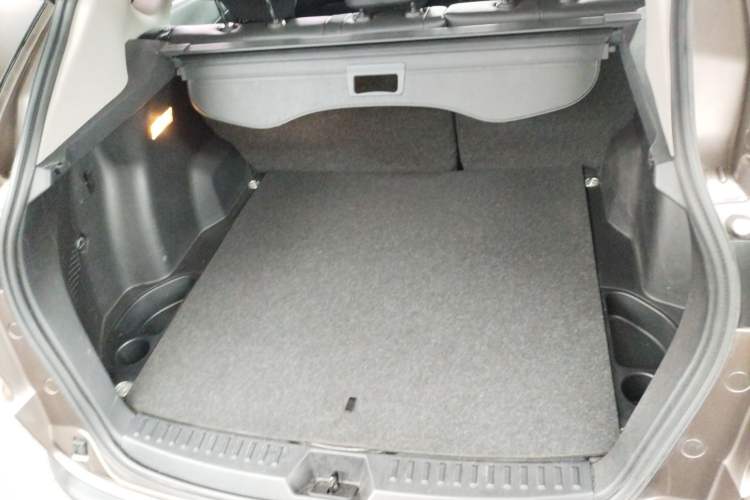 Used Bestune X80 2016 1.8T Automatic Luxury Model
