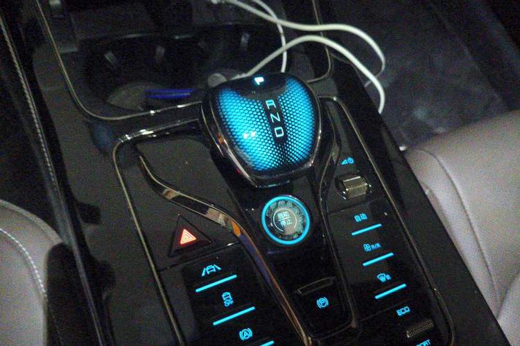 Used BYD Han 2020 DM Four-Wheel Drive Performance Edition Luxury Model Gear Lever