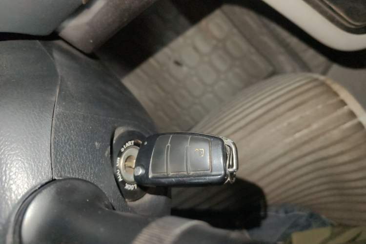 Used JAC Group Refine M5 2014 Colorway 2.0T Gasoline Manual Business Edition
