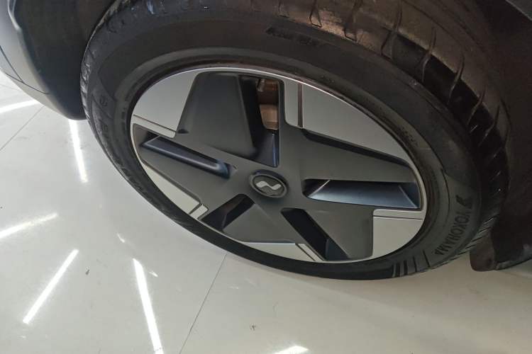 Used ONVO L60 2024 60 kWh All-Wheel Drive