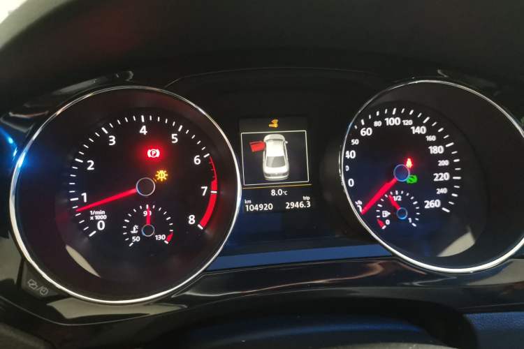 Used Volkswagen Sagitar 2018 280TSI DSG Luxury Model Instrument Cluster