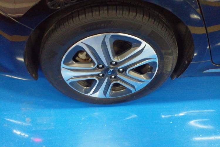 Used Kia K5 New Energy 2018 2.0L ZhiZun Edition Right Rear Wheel Hub
