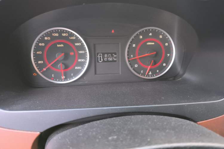 Used SAIC MAXUS G10 2016 2.4L Manual Elite Edition