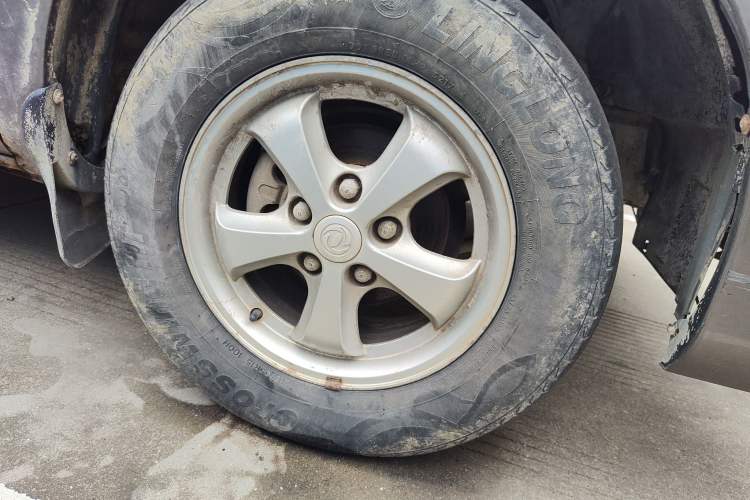 Used FORTHING Lingzhi 2016 M3 1.6L 7-Seater Comfort Model China IV Standard