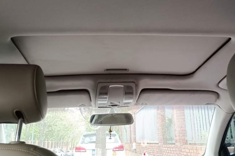 Used Audi A6L 2011 2.0 TFSI automatic Comfort trim Headliner