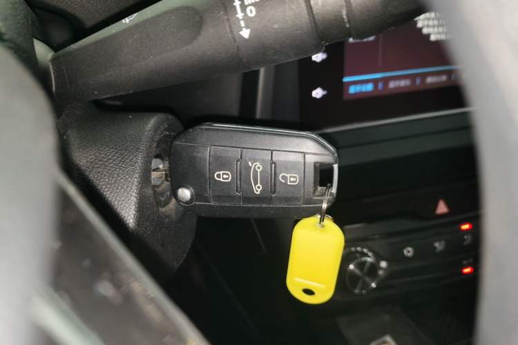 Used Peugeot 308 2016 1.6L Automatic Fashion Edition