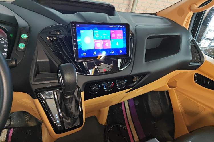 Used Ford Transit Custom  Audio And AC Panel