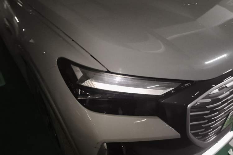 Used Audi Q4 e-tron 2024 40 e-tron Boundary Edition Right Front Headlight