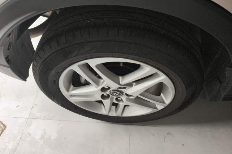 Used Toyota C-HR 2023 2.0L Smart Electric Hybrid Dual-Engine Comfort Version