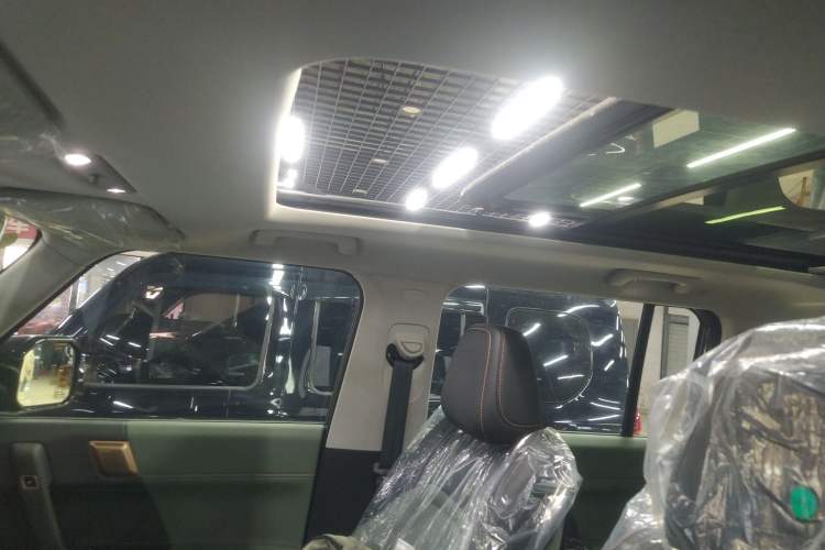 Used iCAR 03T 2024 520km Two-Wheel Drive Long-Range Version