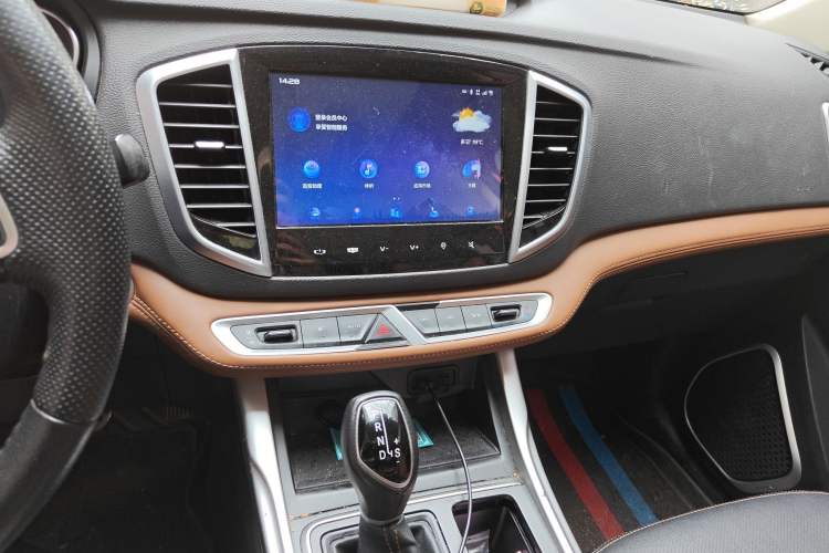 Used Geely Auto Vision X6 2018 1.4T CVT 4G Connected Flagship Edition