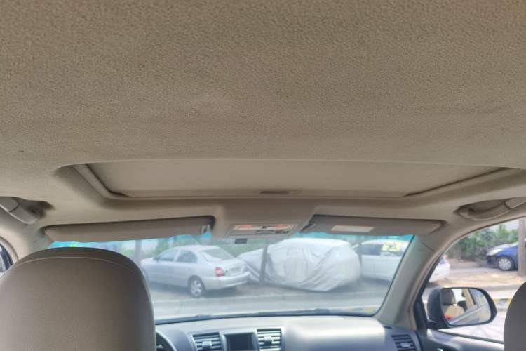 Used Toyota Highlander 2012 2.7L Two-Wheel Drive 7-Seater Luxury Edition
