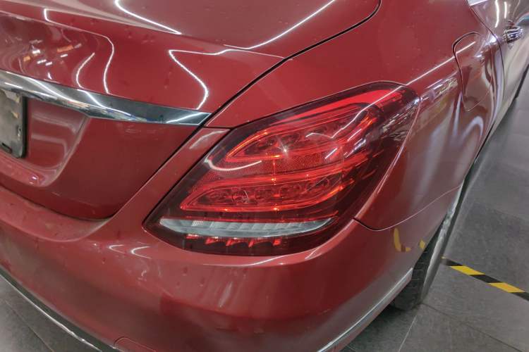 Used Mercedes-Benz C-Class 2015 C 200 L
