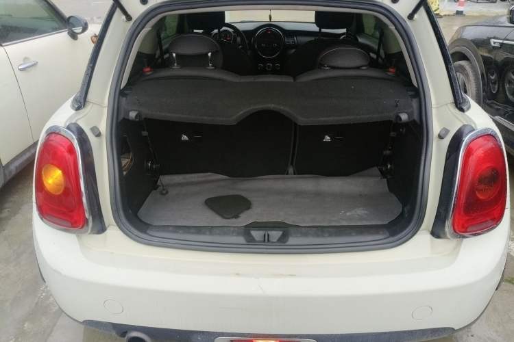Used MINI 2014 1.2T ONE Trunk