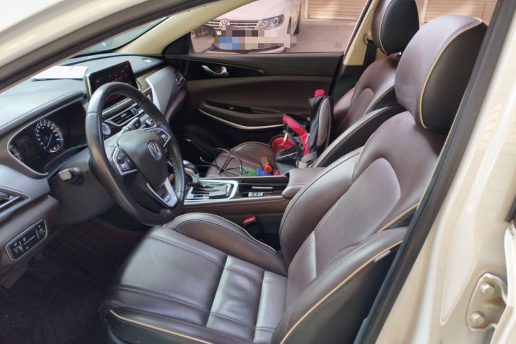 Used CHANGAN Raeton CC 2018 1.5T Automatic Haoya Model Guangmang Edition China V Standard
