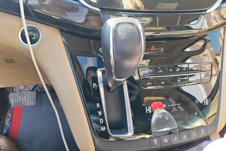 Used Buick GL8 2017 ES 28T Luxury Model China V Standard
