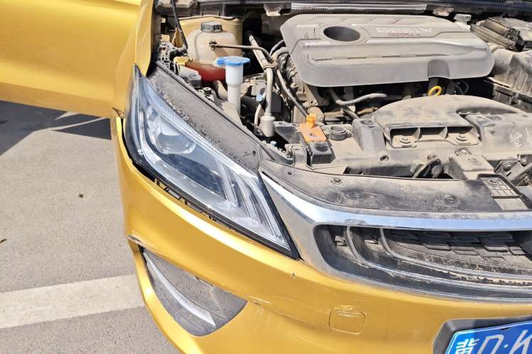 Used Geely Auto Binray 2018 14T CVT Binyi Edition Right Front Headlight