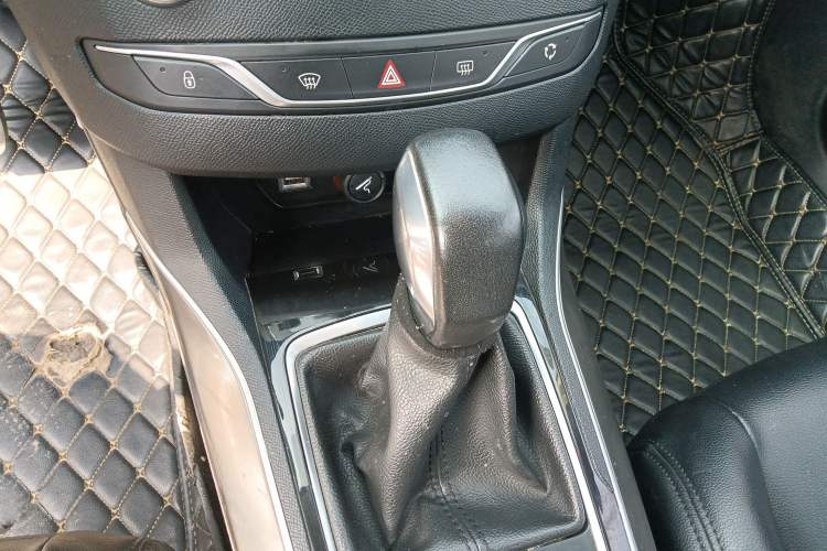 Used Peugeot 408 2014 1.8L Automatic Luxury Edition
