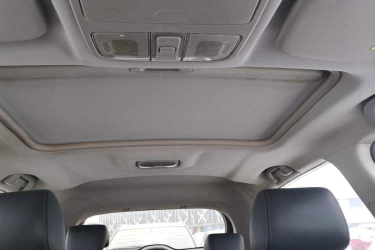 Used CHANGAN CS35 2016 1.6L Manual Luxury Model China V Standard