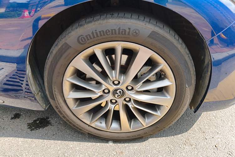 Used Infiniti Q50L 2018 2.0T Enjoyment Version China VI Standard