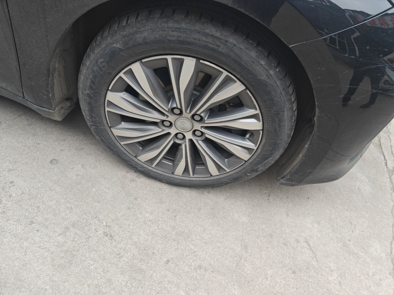 Hongqi E-QM5 2023 620km PLUS — снимка 8