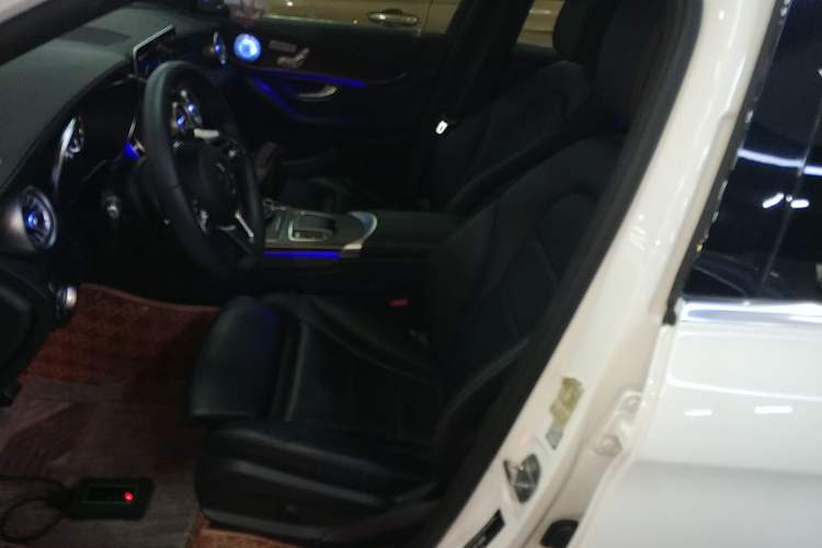 Used Mercedes-Benz GLC 2020 GLC 300 L 4MATIC Dynamic Edition Left Front Seat